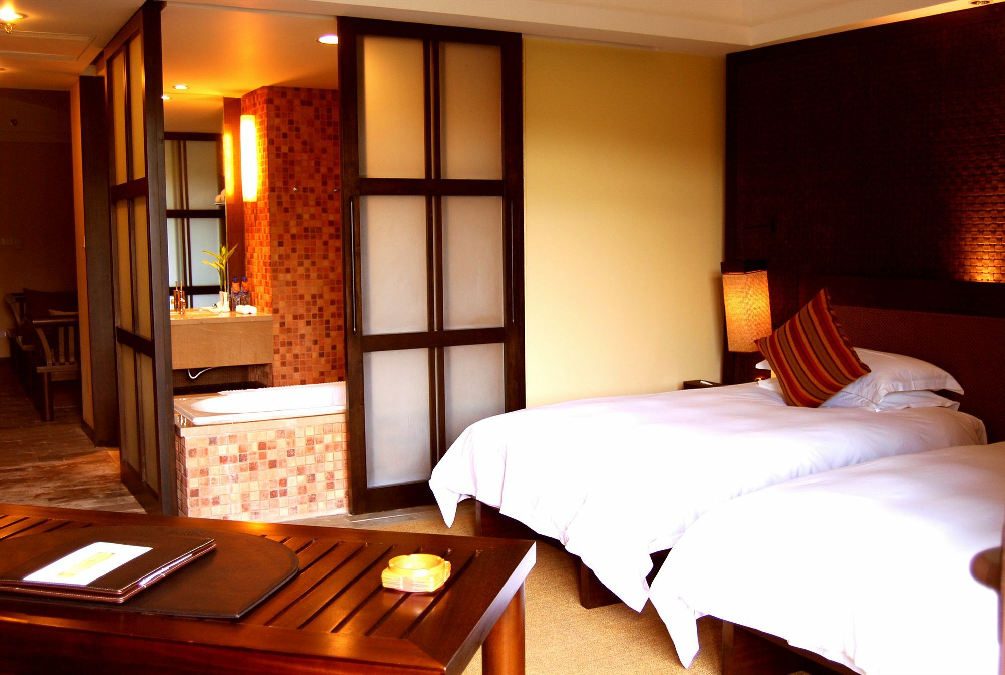 Narada Resort & Spa Liangzhu Hangzhou Extérieur photo